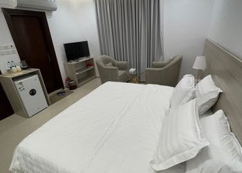 استديو هادئ بسرير ماستر 