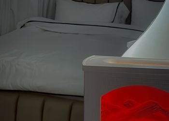 استديو هادئ بدخول ذاتي 