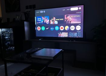 استديو بأثاث مريح وبسيط