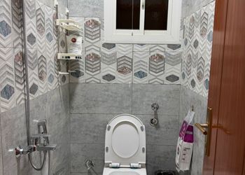 استديو بسرير ماستر وجلسة جانبية