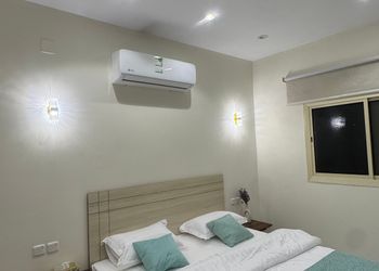 مزرعة بإطلالة على الجبل