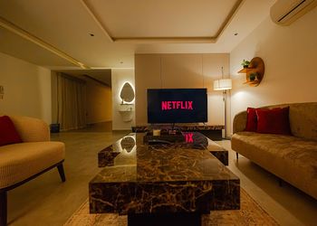 شقة سينما وصالة وغرفتين نوم