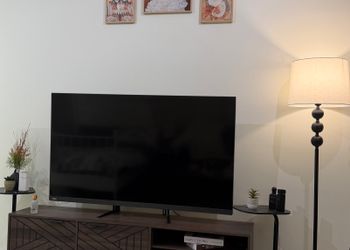 استديو بسرير ماستر وجلسة جانبية 