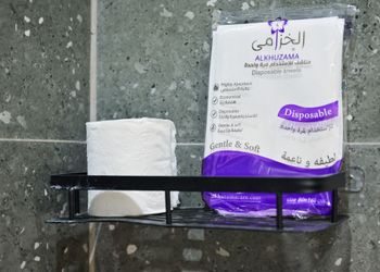 استديو بسرير ماستر وجلسة جانبية 