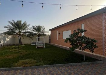 استراحة بغرفه نوم وصالة أنيقة