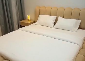 استديو هادئ بسرير ماستر 