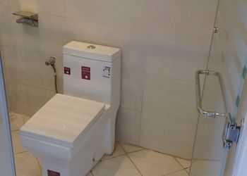 شاليه بمسبح خارجي وألعاب أطفال 