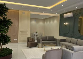 شاليه بمسبح وألعاب مائية