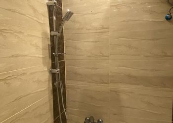 شقة بصالة وغرف نوم