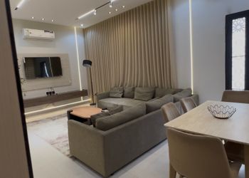 شقة بغرفة معيشة وغرفة نوم 