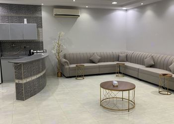 شاليه بمسطح اخضر  والعاب مائية