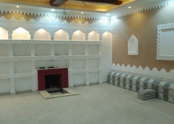 استراحة بمجالس وفناء خارجي 