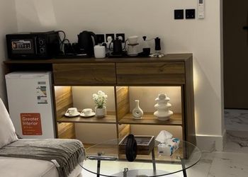 استديو هادئ بسرير ماستر