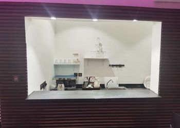 شاليه بمسبحين والعاب مائية