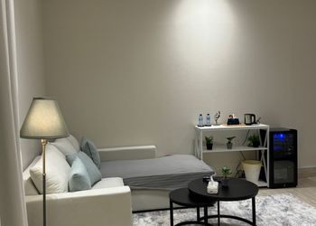 استديو استديو بسرير ماستر 