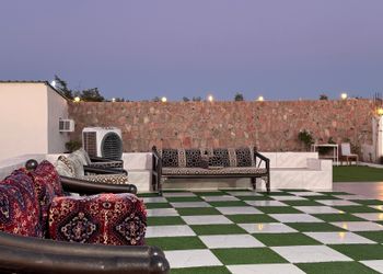 استراحة بمسبح خارجي وأجواء ممتعة 