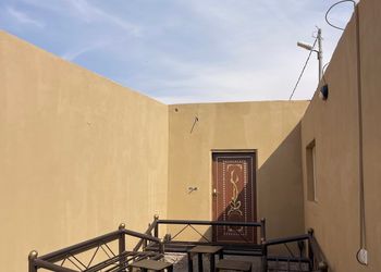 استراحة بغرفه نوم وصالة أنيقة