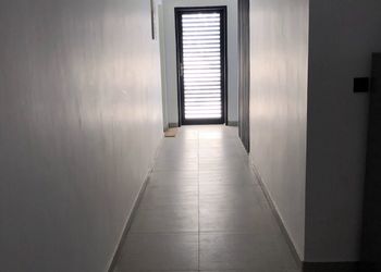 مزرعة بمجلس واسع ومسطح اخضر