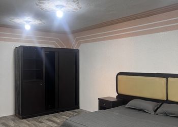 فيلا ببلكونه مطلة على الجبل