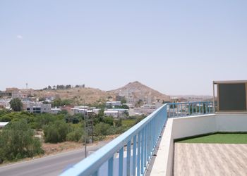 شالية دورين بخمس غرف نوم وبلكونه