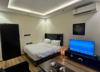 استديو هادئ بسرير ماستر 