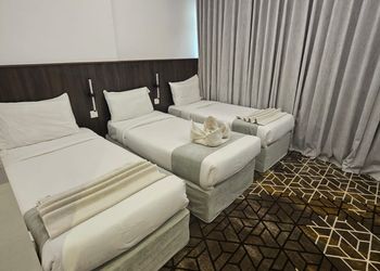 استديو بثلاث اسره فردية