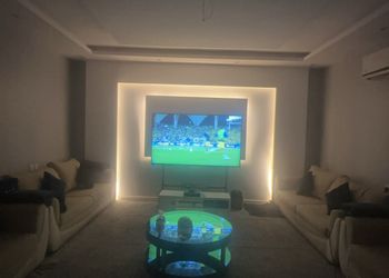 استراحة مع اسطبل خيول وجلسات