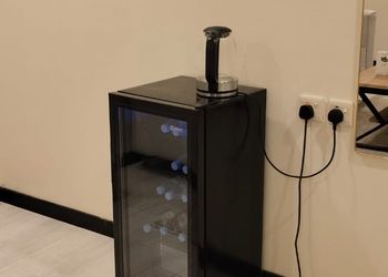 استديو بأثاث مريح وبسيط 