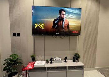 شقة بغرفة معيشة وغرفة نوم 