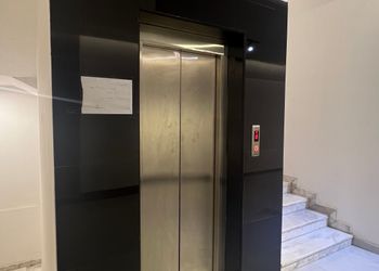 استديو هادئ بسرير ماستر