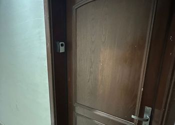 استديو هادئ بدخول ذاتي 