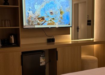 استديو بدخول ذاتي وتصميم هادئ 