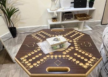 شقة بصالة أنيقة ودخول ذاتي