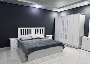 شاليه بمسطح اخضر ومجلس 