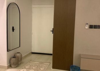 استديو أنيق بسرير ماستر وجلسة جانبية 
