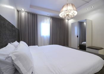 شقة بغرفه نوم وصالة 