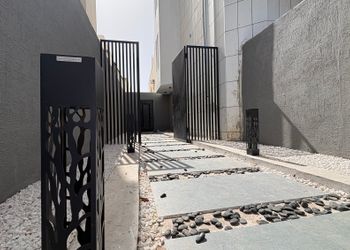 استديو بتصميم مودرن دخول ذاتي 