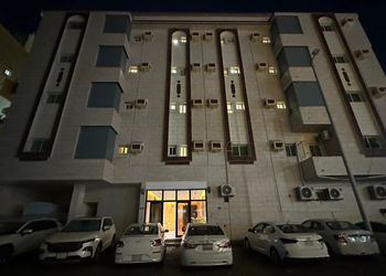استديو بسرير ماستر