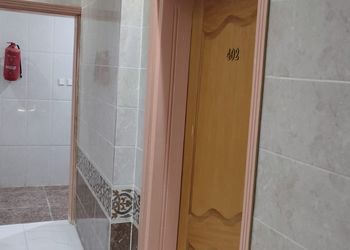استديو بسرير ماستر 