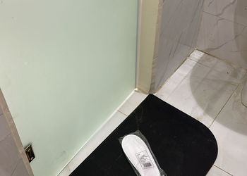استديو بدخول ذاتي