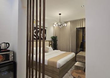 استديو هادئ بدخول ذاتي 