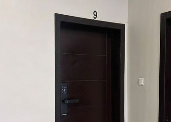  استديو بسرير ماستر  ودخول ذاتي