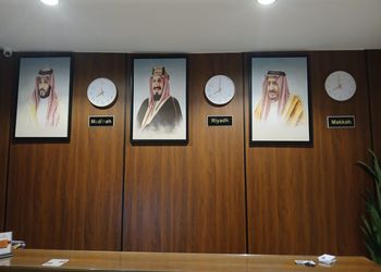 استديو بسرير ماستر وجلسة جانبية 