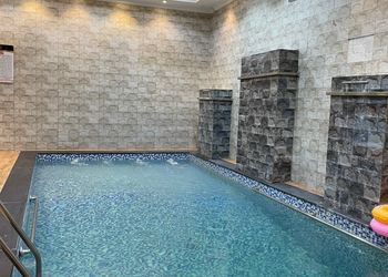 شالية بمجلس مطل على الفناء الخارجي 