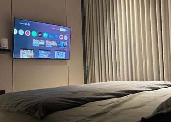 استديو بسرير ماستر وأثاث مريح 