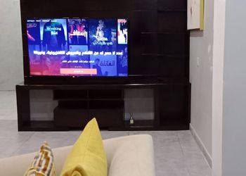 شقة بصالة وغرفتين نوم بدخول ذكي 