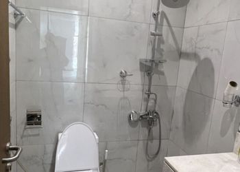 شاليه بجلسة خارجية واسطبل خيل