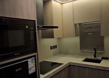 استديو هادئ بسرير ماستر 
