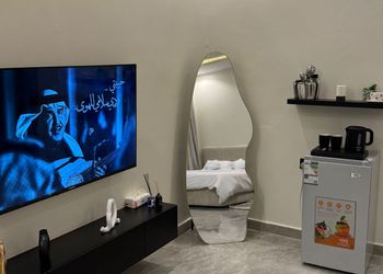 استديو بسرير ماستر وجلسة جانبية 