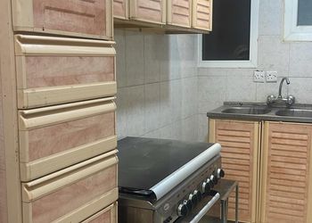 شقة بغرفتين نوم وغرفة جلوس 